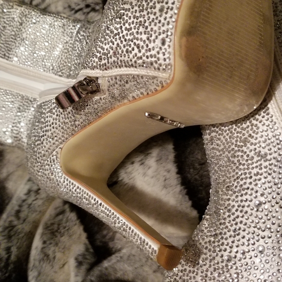 Platform crystal tall boots - Picture 3 of 6